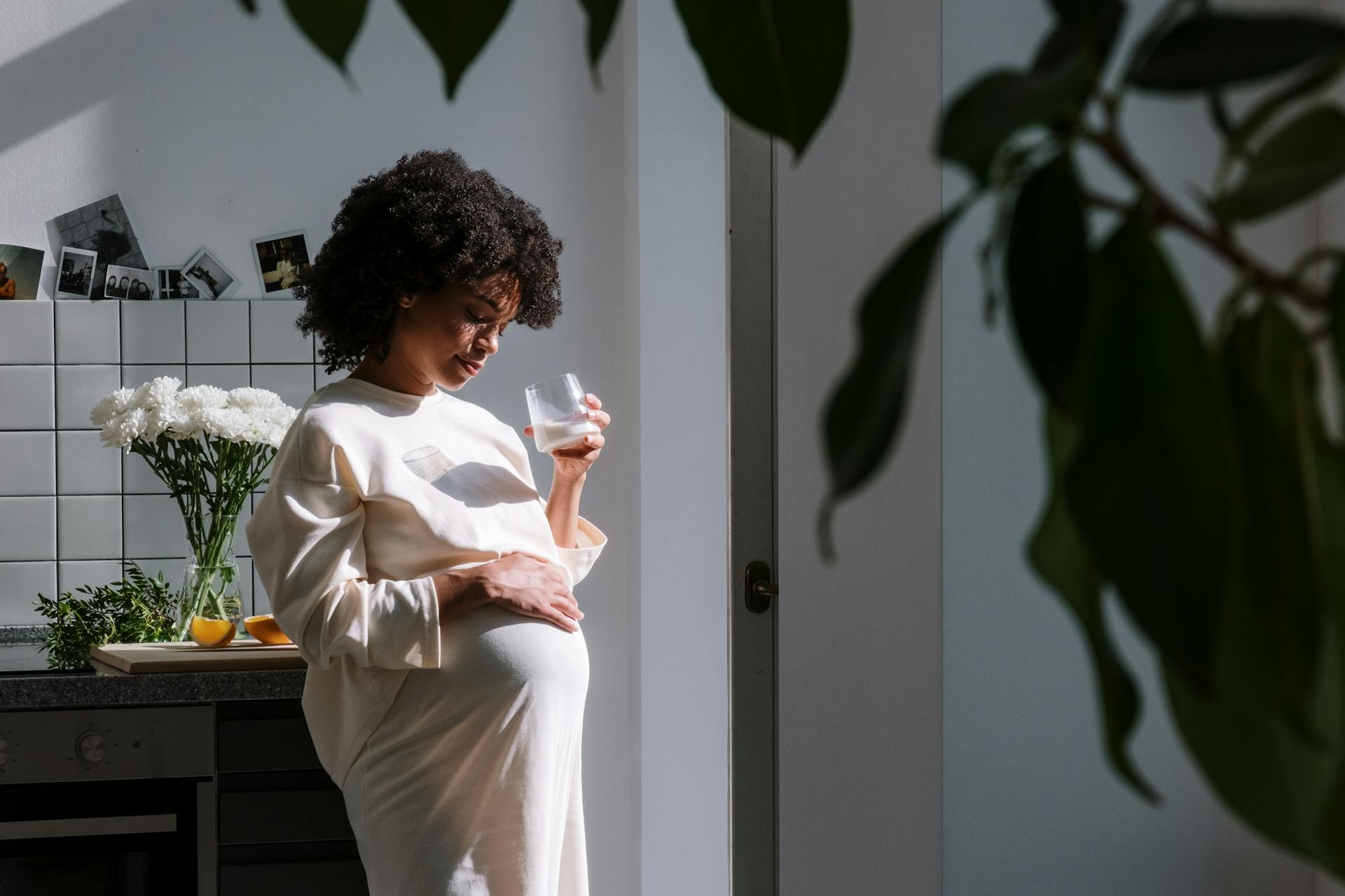 Navigating Pregnancy with Hyperemesis Gravidarum: Tips for Support & Well-being